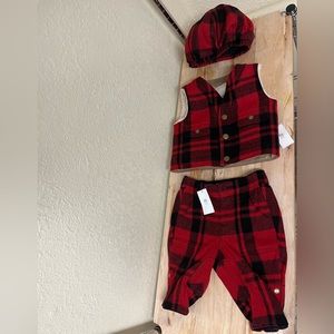 NWT Banana Republic Baby Plaid Red Suit - Reversible vest, pants, hat (6-12 mos)